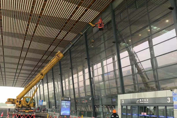 鼓楼玻璃幕墙维护和保养